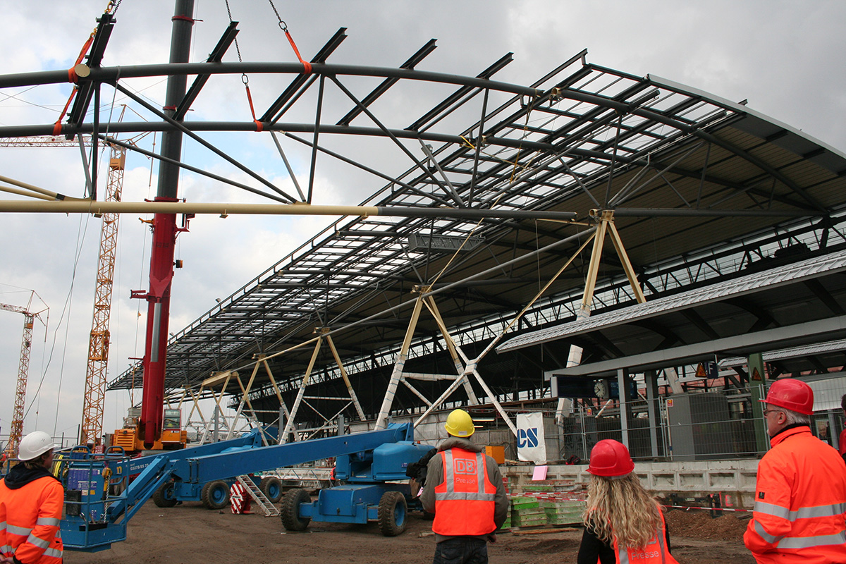 Einbau Hallendachbinder